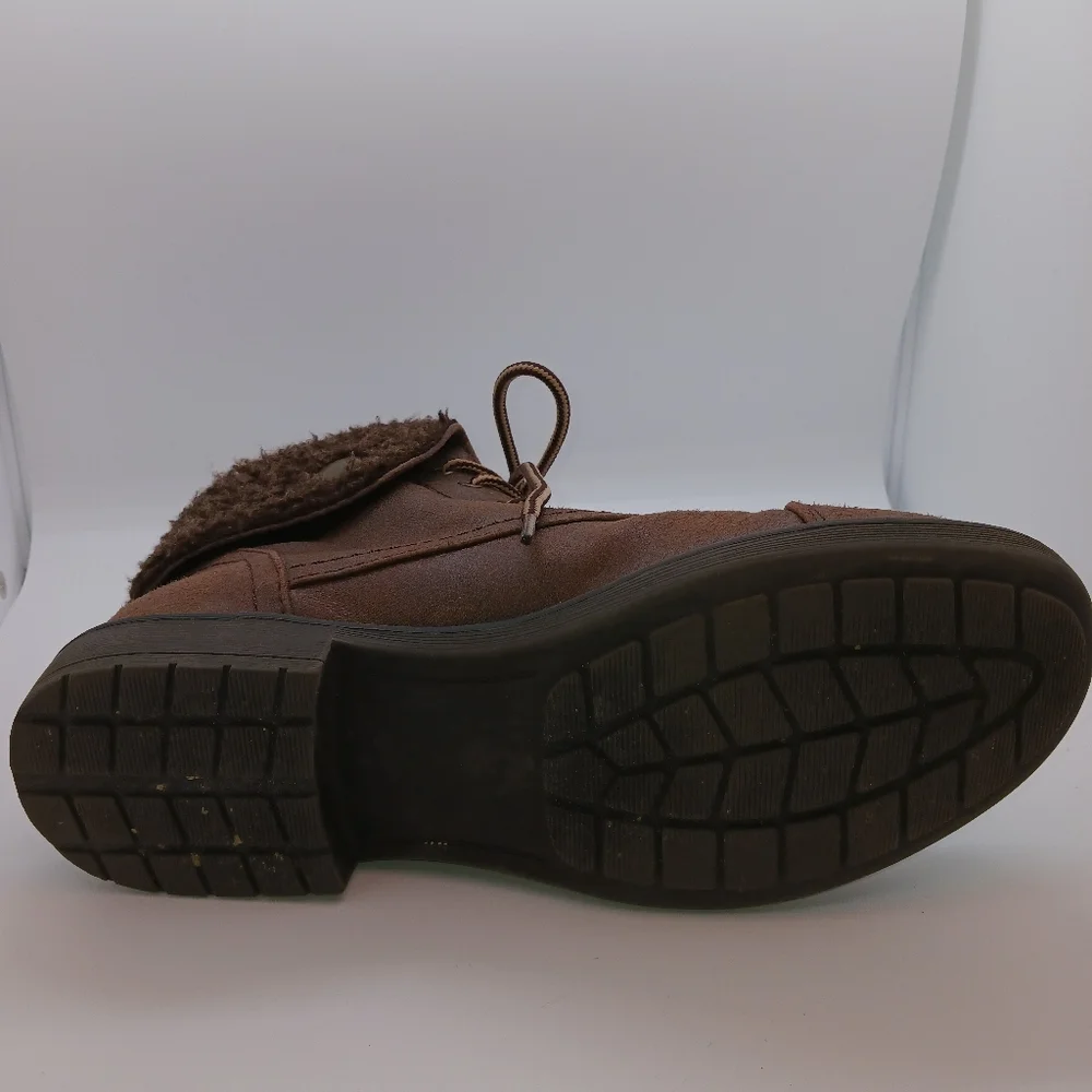 White Mountain Cliffs Duena Lace Up Boot - Picture 3 of 5